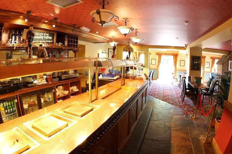 Newmarket Inn ルーズ エクステリア 写真