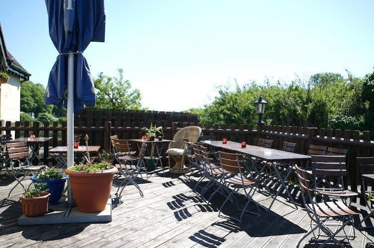 Newmarket Inn ルーズ エクステリア 写真