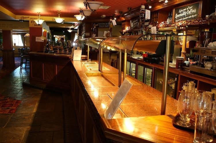 Newmarket Inn ルーズ エクステリア 写真