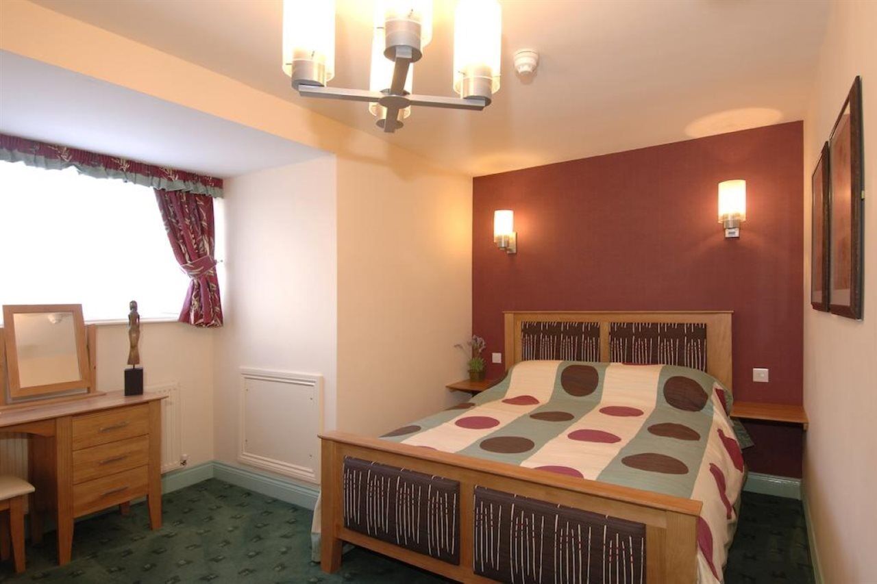 Newmarket Inn ルーズ エクステリア 写真
