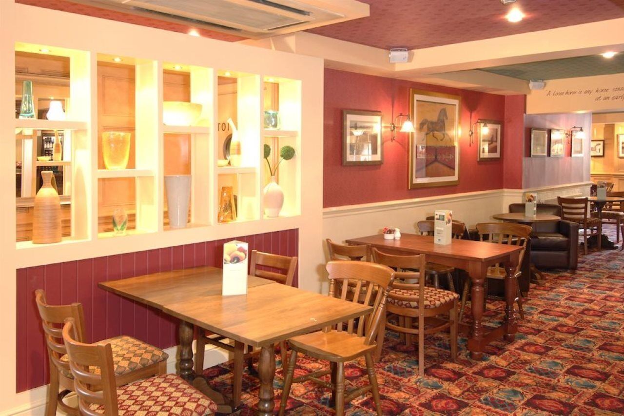 Newmarket Inn ルーズ エクステリア 写真