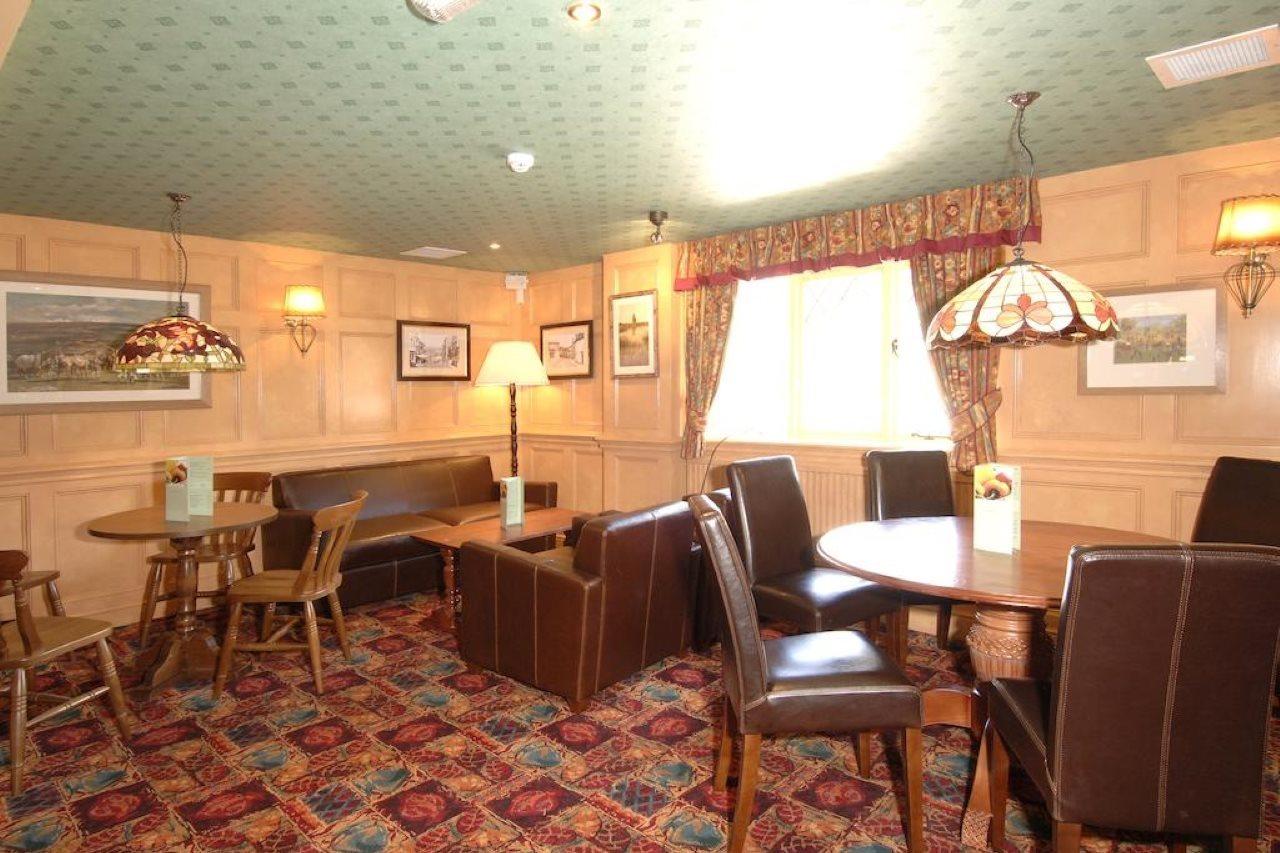 Newmarket Inn ルーズ エクステリア 写真